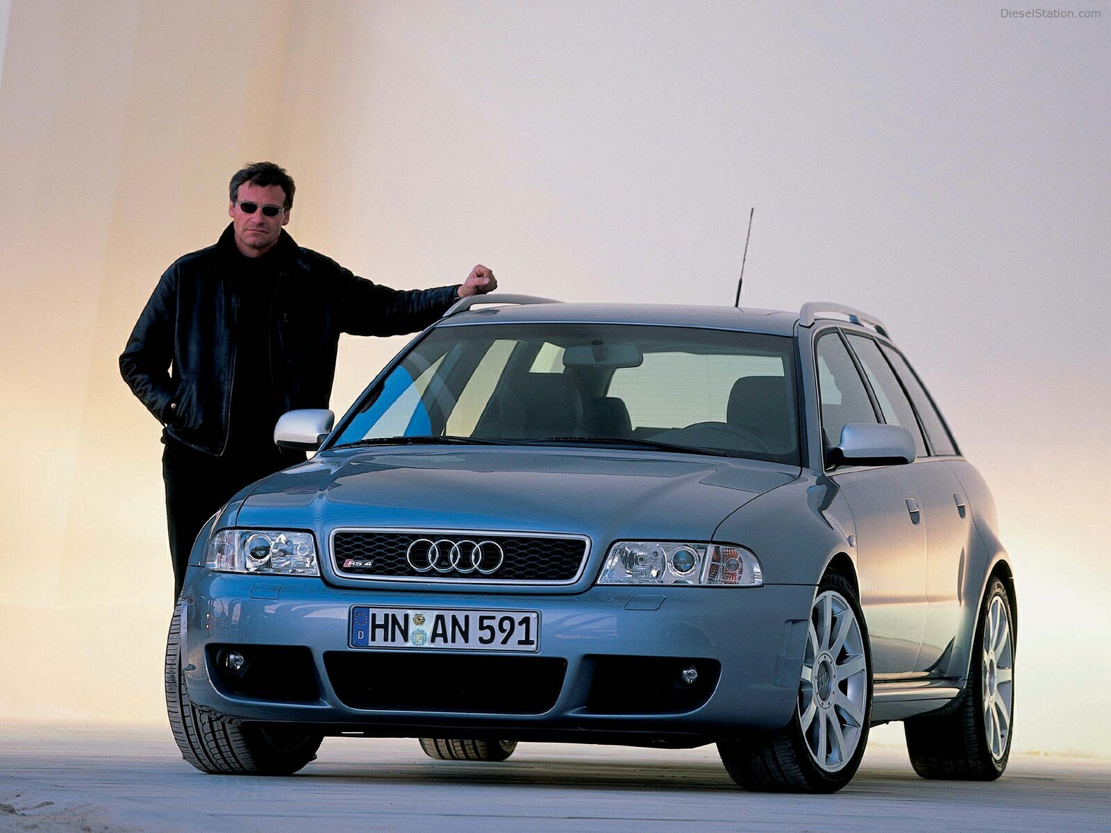 Audi RS4 (2000)